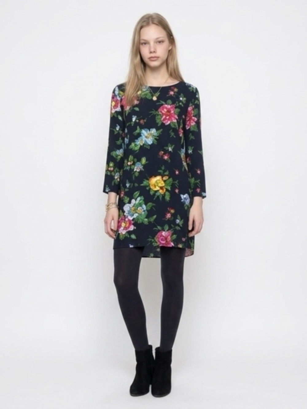 Wayf Floral Print Long-Sleeve Shift Dress in black